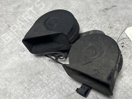 horn-ford-s-max-wa6-2006-2007-2008-2009-2010-2011-2012-2013-2014-30794576 main image