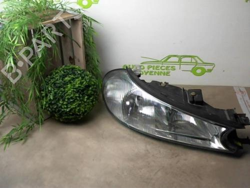 Used Right headlight FORD MONDEO II Turnier (BNP) 1.8 TD (90 hp) 30666924