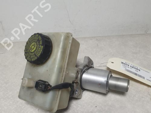 Used Brake master cylinder MERCEDES-BENZ S-CLASS (W220, V220) S 320 CDI (220.026, 220.126) (197 hp) 28157700