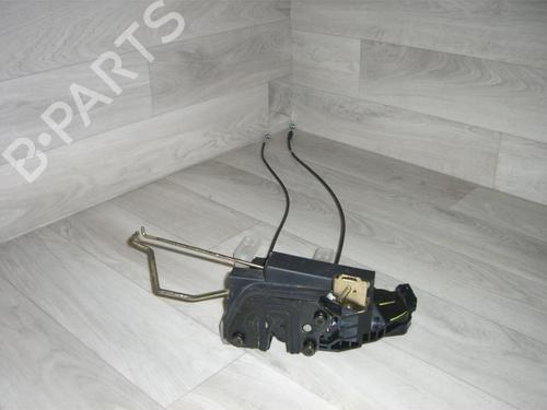 Used Front right lock HYUNDAI TUCSON (JM) 2.0 CRDi All-wheel Drive (113 hp) 21181642