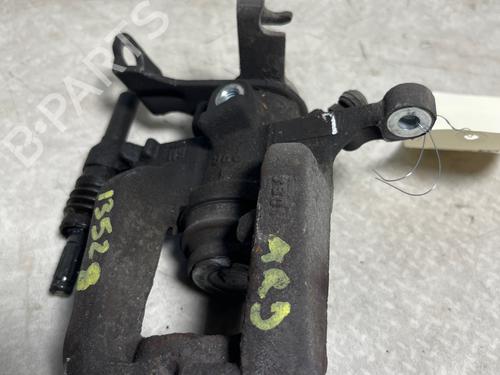 Pinça travão trás direita Pinça travão trás direita OPEL ASTRA J Saloon 1.6 CDTi (69) (136 hp) 34160021 34160021