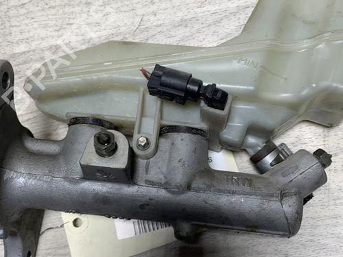 Brake master cylinder TOYOTA COROLLA (_E12_) 2.0 D-4D (CDE120R, CDE120L_) | BP25376778M77