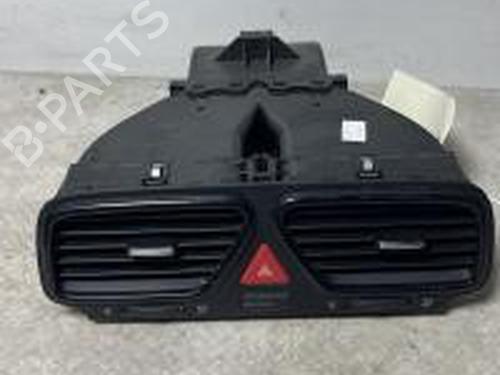 Used Air vent VW SCIROCCO III (137, 138) 2.0 TDI (140 hp) 31085535