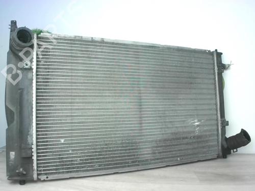 Used Water radiator TOYOTA AVENSIS (_T25_) 2.0 D-4D (CDT250_, CDT250R) (116 hp) 24024131