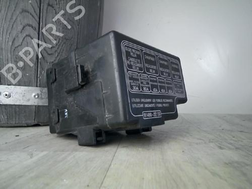 Used Fuse box HYUNDAI TUCSON (JM) 2.0 CRDi (136 hp) 24023403