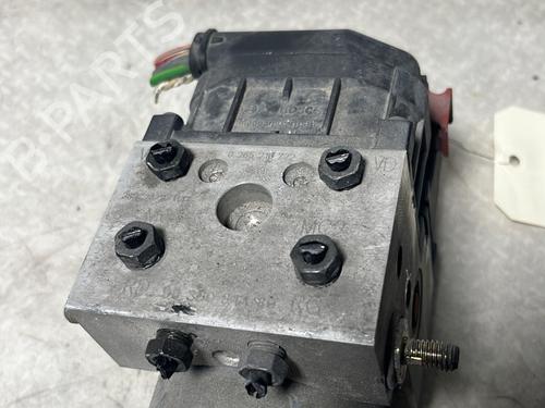 Used ABS pump ABS pump CITROËN XSARA Break (N2) 1.9 D (70 hp) 33292316 33292316