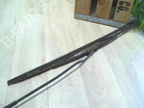 Front windshield wiper arm LAND ROVER FREELANDER I (L314) 2.0 DI 4x4 | BP21181746C143 