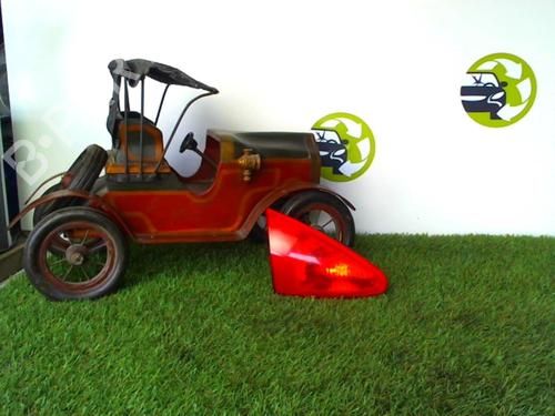 Used Left tailgate light ALFA ROMEO 147 (937_) 1.6 16V T.SPARK ECO (937.AXA1A, 937.BXA1A) (105 hp) 25618602