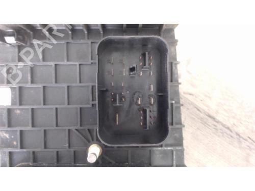 Fuse box VW GOLF V (1K1) 1.9 TDI | BP25121772E1 
