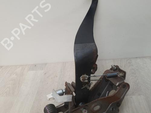 Used Clutch pedal TOYOTA RAV 4 III (_A3_) 2.2 D 4WD (ALA30_, ALA30R) (177 hp) 28112312