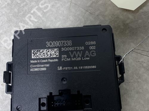 Used Control unit Control unit AUDI A3 Sportback (8VA, 8VF) 1.6 TDI (115 hp) 30807994 30807994