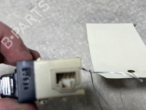 Venstre fortil elrude kontakt CHRYSLER 300M (LR) 3.5 V6 24V (252 hp) 31252279