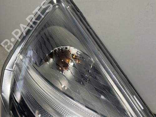 Right headlight RENAULT ESPACE IV (JK0/1_) 2.0 dCi (JK01, JK02, JK1J, JK1K, JK1H) | BP32492770C29