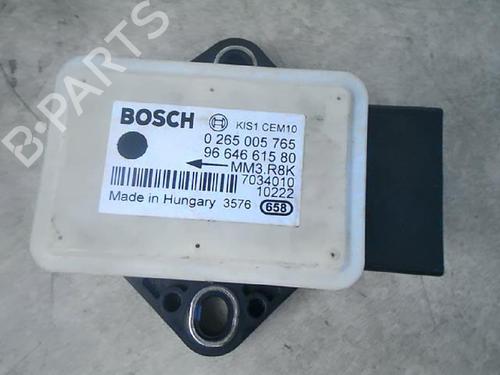 Used Electronic module PEUGEOT 5008 (0U_, 0E_) 1.6 HDi (110 hp) 25026969
