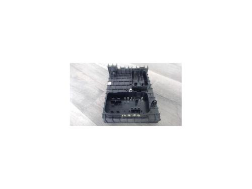 Used Fuse box VW GOLF V (1K1) 1.9 TDI (105 hp) 25121772