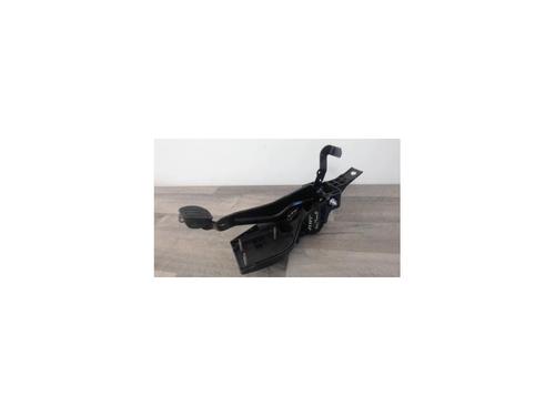 Used Break pedal PEUGEOT 3008 II SUV (MC_, MR_, MJ_, M4_) 1.2 THP/ PureTech 130 (MRHNSM, MRHNSU, MRHNSJ, MRHNYW,... (131 hp) 25619912