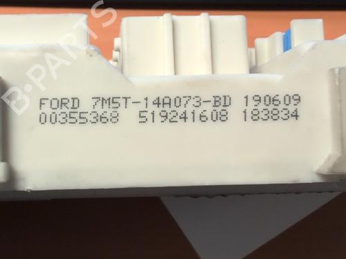 Fuse box FORD FOCUS II (DA_, HCP, DP) 1.6 TDCi | BP31084996E1 - Image 3