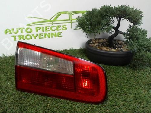 Used Left tailgate light RENAULT LAGUNA II (BG0/1_) 1.9 dCi (BG08, BG0G) (120 hp) 21182155