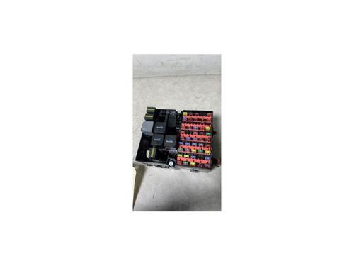 Used Fuse box FORD FIESTA V (JH_, JD_) 1.3 (69 hp) 30807951
