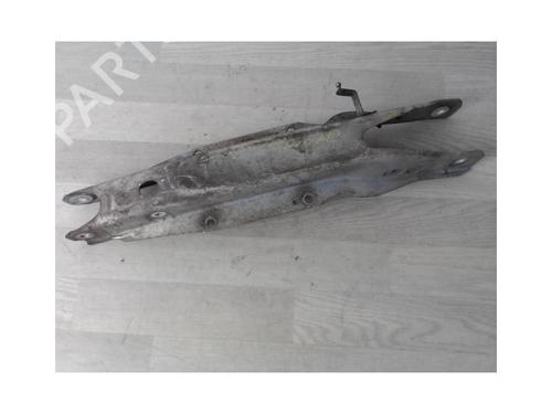 Used Right rear suspension arm MERCEDES-BENZ A-CLASS (W177) A 200 (177.087) (163 hp) 24026739