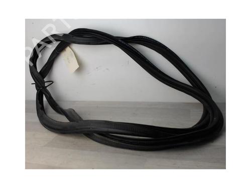 Borracha vedante da porta SKODA SCALA (NW1) 1.6 TDI (116 hp) 30807249