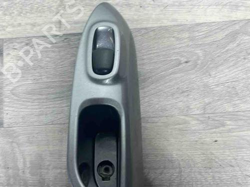 Used Left rear window switch Left rear window switch NISSAN JUKE (F15) 1.5 dCi (110 hp) 36490373 36490373