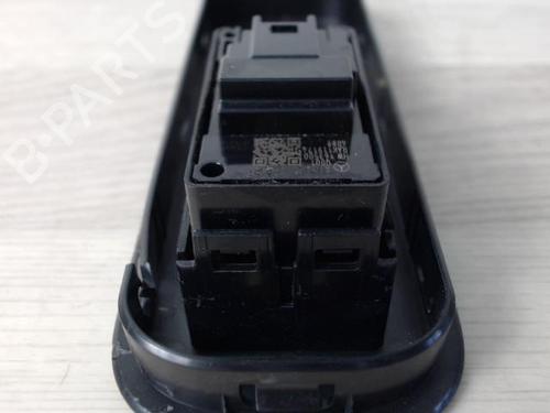 Right front window switch MERCEDES-BENZ A-CLASS (W177) A 200 (177.087) | BP24026452I26 