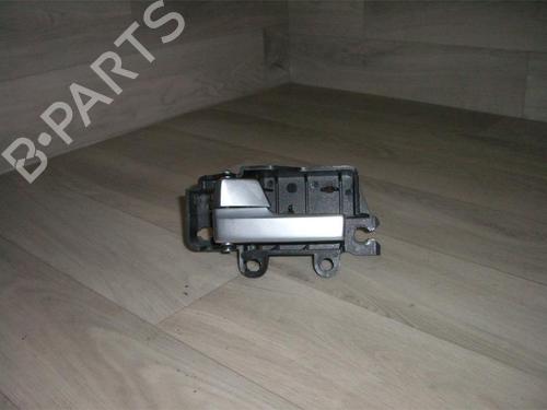 Venstre foran invendig håndtak FORD FOCUS II (DA_, HCP, DP) 1.6 TDCi (90 hp) 21181635