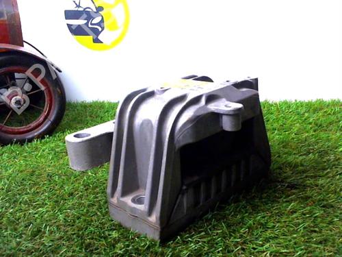 Used Engine mount AUDI A3 (8P1) 2.0 TDI 16V (140 hp) 26164249