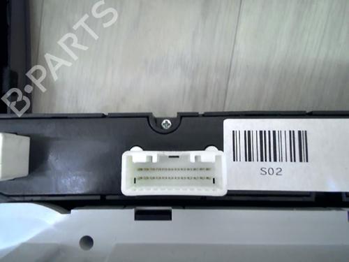Middle console KIA CEE'D SW (ED) 1.6 CRDi 90 | BP31252137I22