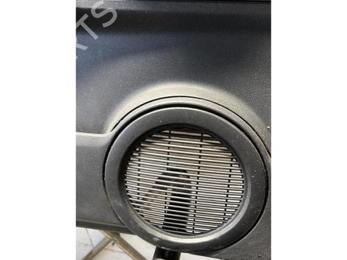 Garniture avant gauche VW FOX Hatchback (5Z1, 5Z3, 5Z4) 1.2 | BP30807887C58