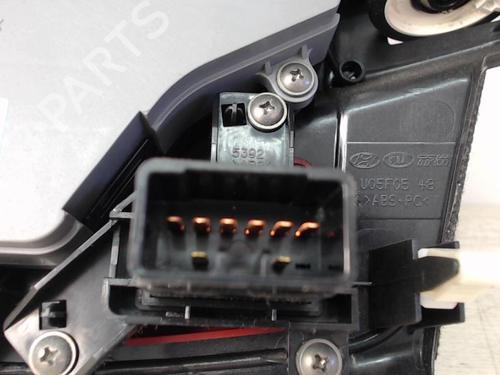 Console centrale HYUNDAI i30 (FD) 1.6 CRDi | BP31252130I22