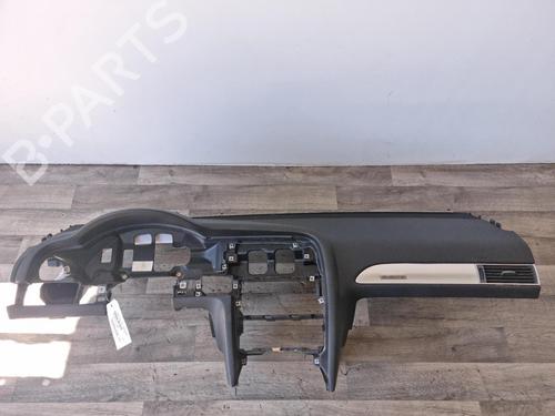 dashboard-audi-a6-c6-avant-4f5-2004-2005-2006-2007-2008-2009-2010-2011-37522829 main image