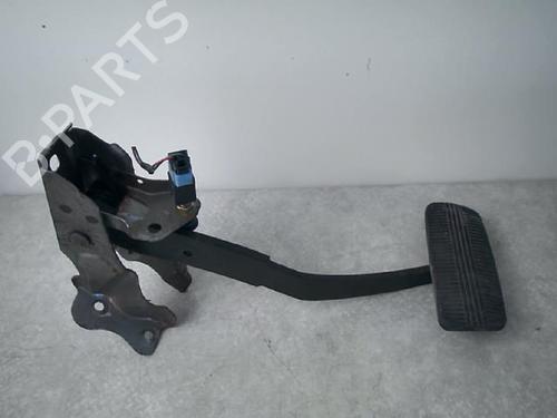 Break pedal NISSAN TERRANO II (R20) 3.0 Di 4WD | BP23981280I19