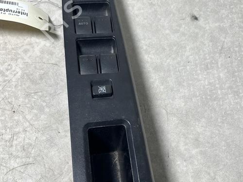 Used Left front window switch MAZDA 5 (CW) 1.6 CD (116 hp) 33037763