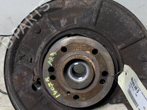 Used Right rear steering knuckle MERCEDES-BENZ S-CLASS (W220, V220) S 320 CDI (220.026, 220.126) (197 hp) 30807805