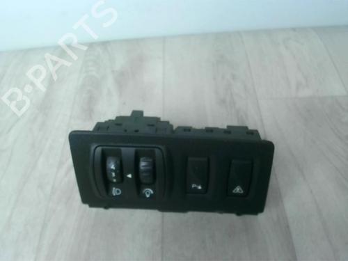 Headlight switch RENAULT LAGUNA III (BT0/1) 1.5 dCi (BT00, BT0A, BT0T, BT1J) | BP21182253I24 