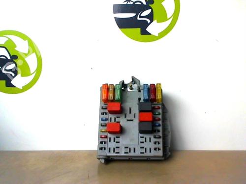 Used Fuse box FIAT PUNTO (188_) 1.2 60 (188.030, .050, .130, .150, .230, .250) (60 hp) 24022974