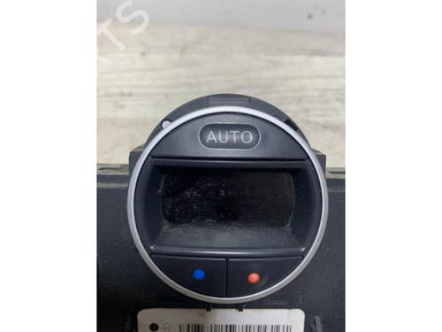 Climate control RENAULT CLIO III (BR0/1, CR0/1) 1.5 dCi (BR1C, CR1C) | BP28118631I5 