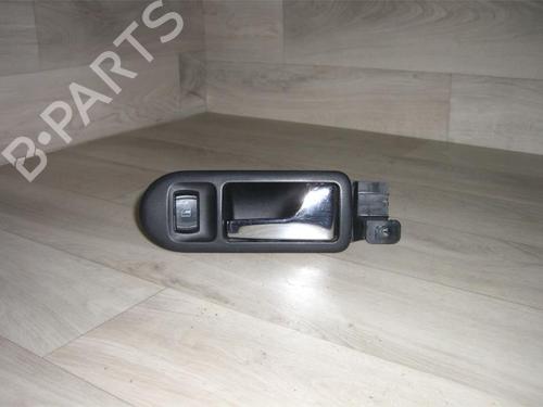 Used Front right interior door handle VW GOLF IV (1J1) 1.9 TDI (110 hp) 25618080