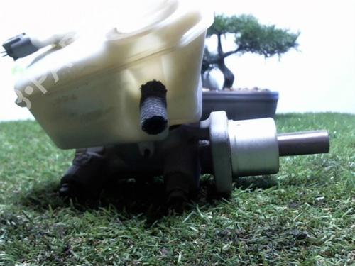 Brake master cylinder BMW 3 (E46) 320 d | BP21181695M77 