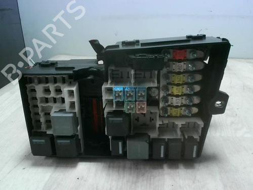 fuse-box-ford-kuga-i-2008-2009-2010-2011-2012-26016804 main image