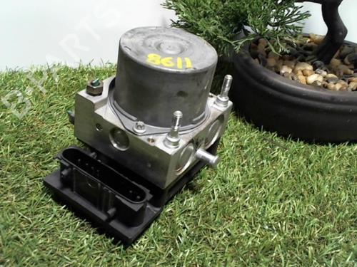 Used ABS pump RENAULT MODUS / GRAND MODUS (F/JP0_) 1.5 dCi (FP0E, JP0E) (65 hp) 24023327