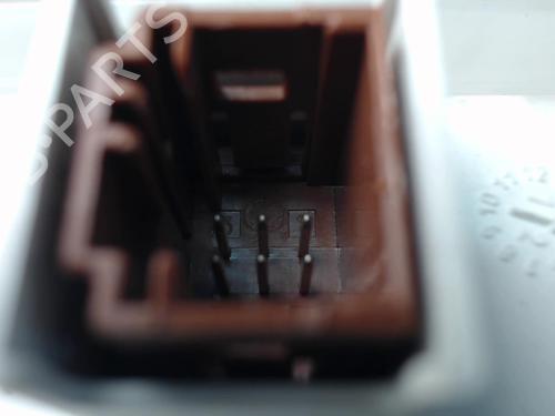 Used Instrument cluster PEUGEOT 208 I (CA_, CC_) 1.2 VTI 82 (82 hp) 24025842