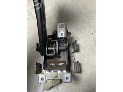 Frein à main PEUGEOT 308 I (4A_, 4C_) 1.6 HDi | BP24440835I18 