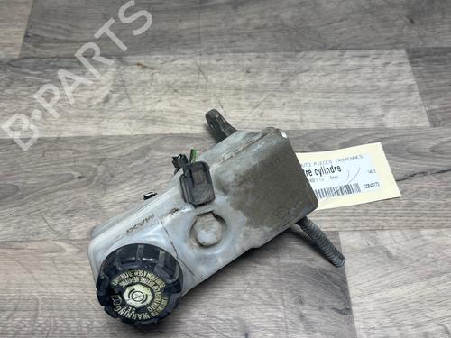 brake-master-cylinder-renault-clio-iv-bh_-2012-2013-2014-2015-2016-2017-2018-2019-2020-2021-39265374 main image