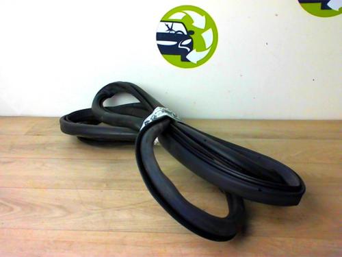 Rubber door seal PORSCHE CAYENNE (9PA) S 4.5 | BP24023210C142 