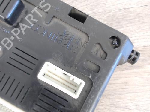 Fuse box BMW 1 (E81) 118 d | BP25488468E1