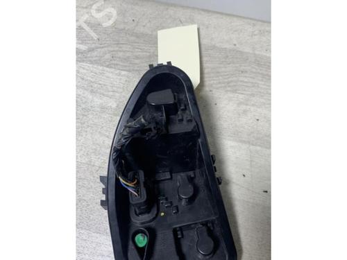 Lampa oświetlenia tablicy rejestracyjnej RENAULT CLIO III (BR0/1, CR0/1) 1.5 dCi (BR17, CR17) | BP29209587I40 
