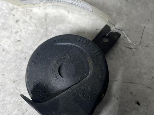 horn-hyundai-terracan-hp-2001-2002-2003-2004-2005-2006-2007-2008-31761282 main image